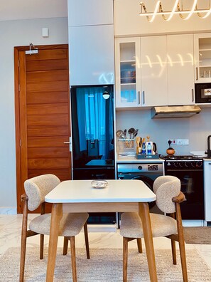 65-Zoll-Smart-TV mit Digitalempfang