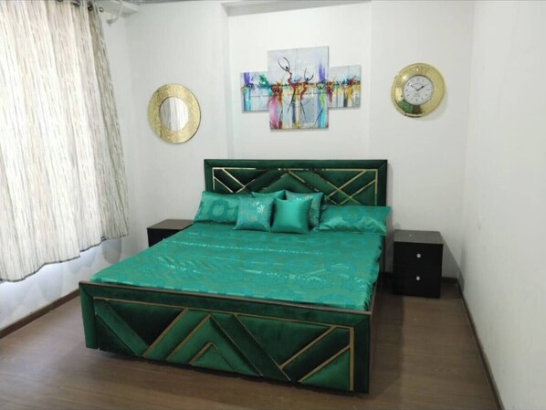 3 bedrooms, iron/ironing board