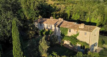 Peaceful Villa in the Umbrian Hills of Italy