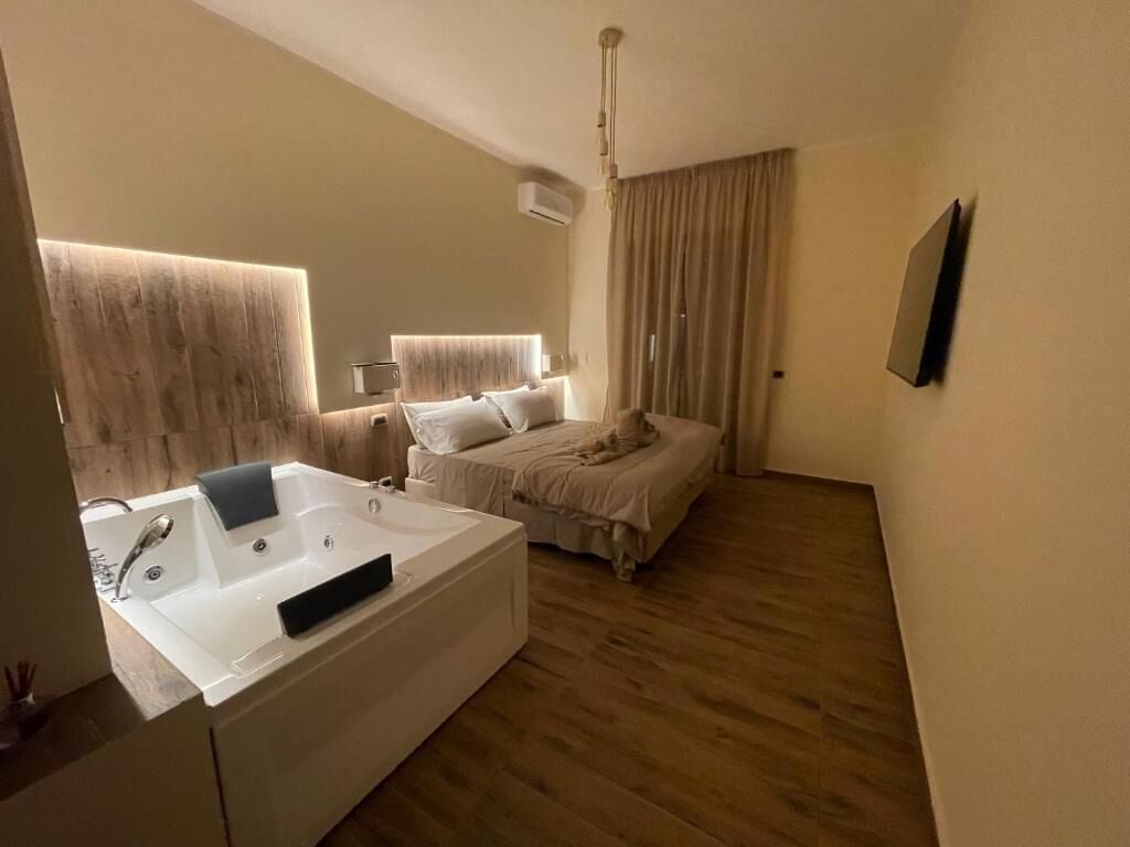 Doppia Exclusive, balcone | Vasca idromassaggio privata