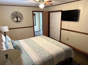 3 chambres, fer et planche à repasser, Wi-Fi gratuit, draps fournis