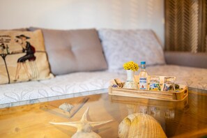 1 bedroom, desk, iron/ironing board, free WiFi - Petalidi Sunny Home Two (Petalidi)