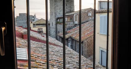 Cozy attic in a prestigious historic building, medieval center Viterbo