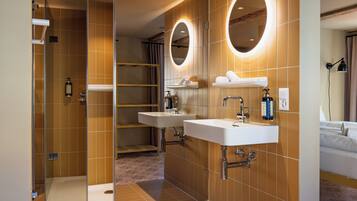 Standard-Doppel- oder -Zweibettzimmer | Badezimmer