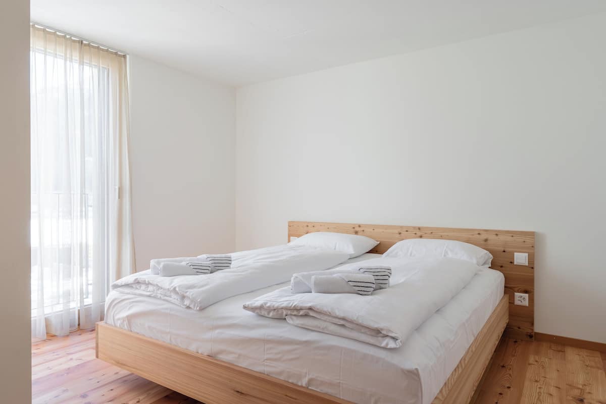 Standard Apartment | 1 bedroom, blackout curtains, soundproofing, iron/ironing board