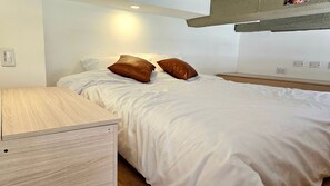 1 bedroom, iron/ironing board, internet, bed sheets