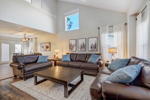 Smart-TV, peis og kontorer