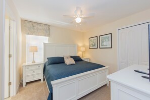 9 chambres, fer et planche à repasser, Wi-Fi, draps fournis