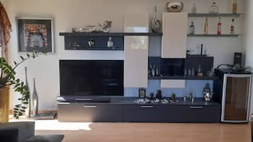 TV, books