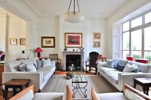 Smart TV, chimenea