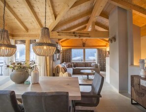 House | Dining - Family Ski Chalet With Views (Wald im Pinzgau)