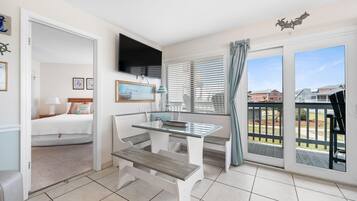 Condo, Multiple Beds (Plantation 1244 - Pearl on the Gulf) | Dining