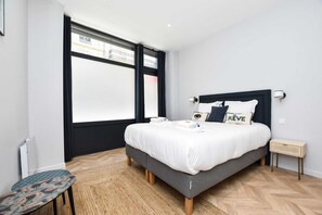 1 chambre, espace de travail pour ordinateur portable