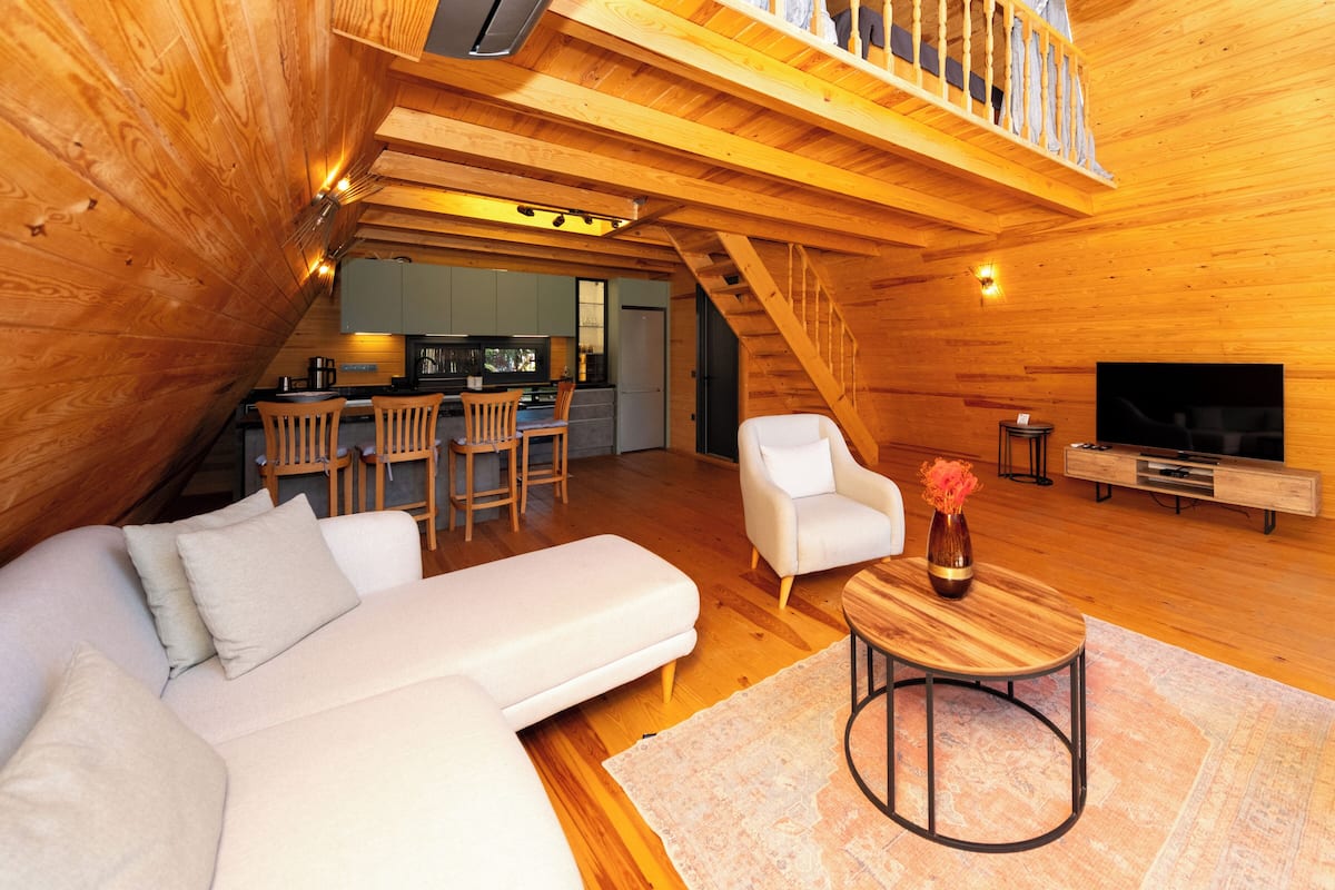 1 bedroom, blackout curtains, iron/ironing board, free WiFi