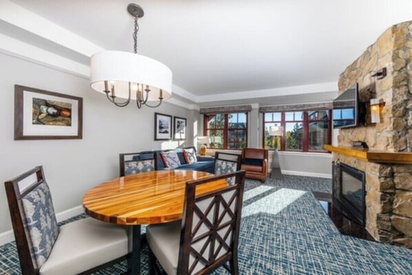 Interior - This week only Lake Tahoe : 2 Bdrm Villa : Dec 14 - 21 : Marriott Timber Lodge (South Lake Tahoe)