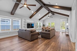 Smart TV - Fenced Yard | Sleeps 13 | Blue Starfish | Deck | Santa Rosa Beach (Santa Rosa Beach)