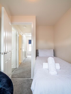 4 bedrooms