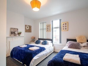 4 bedrooms, iron/ironing board, free WiFi, bed sheets