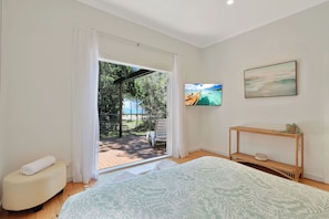 5 habitaciones, tabla de planchar con plancha, wifi y ropa de cama