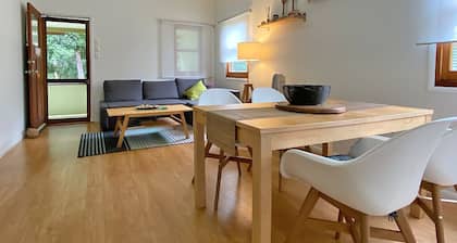 Pet Friendly Bungalow in quiet Street