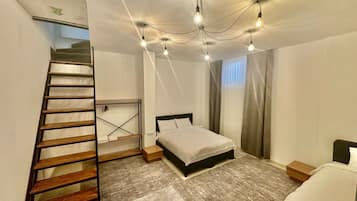 2 bedrooms, desk, iron/ironing board, travel crib