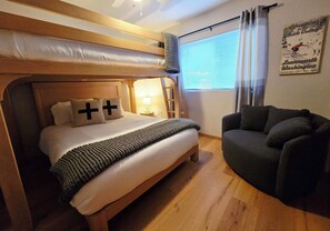 2 bedrooms, iron/ironing board, travel crib, free WiFi