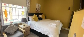 Grosvenor Place Guest House