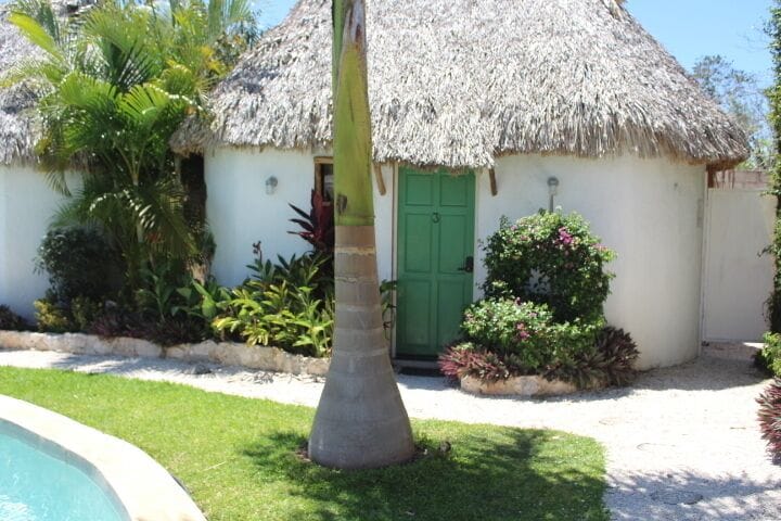 Comfort Single Room, Pool View | Blackout drapes, free WiFi, bed sheets