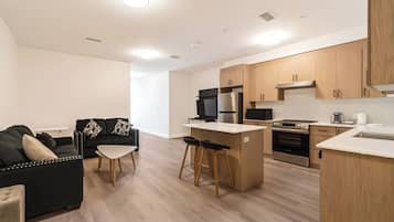 Apartment, 2 Bedrooms | Living area
