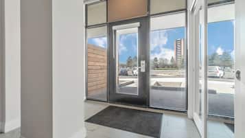 Apartment, 3 Bedrooms | 3 bedrooms, desk, free WiFi, bed sheets
