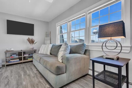 Fast WiFi | Linen+Towels | Coffee | Pet Friendly