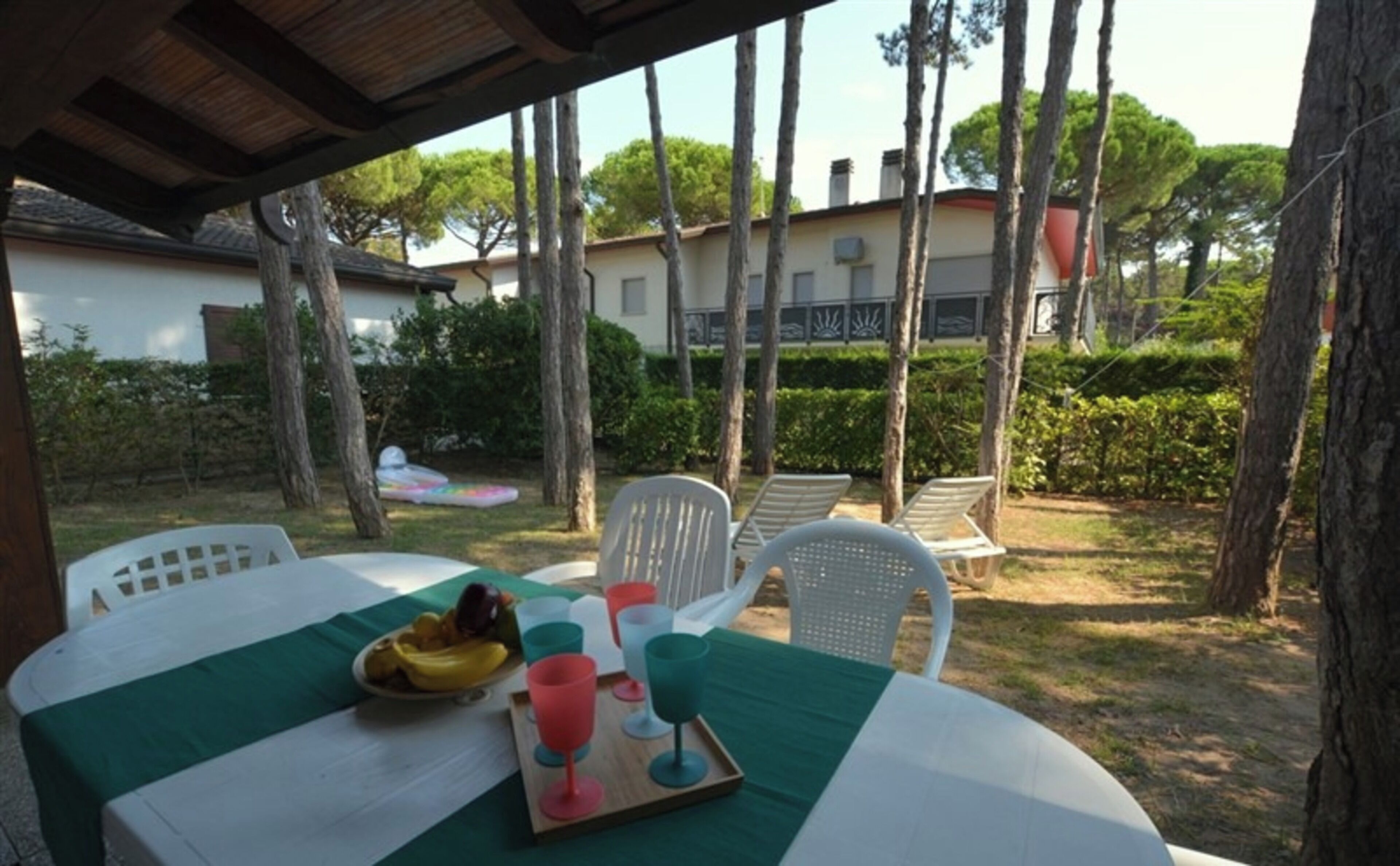 Villa, 4 Bedrooms, Balcony, Garden View | Dining room