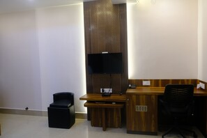 Executive Room | 2 bedrooms, premium bedding, in-room safe, desk