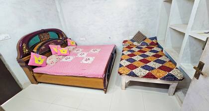 Arya Sadan Homestay