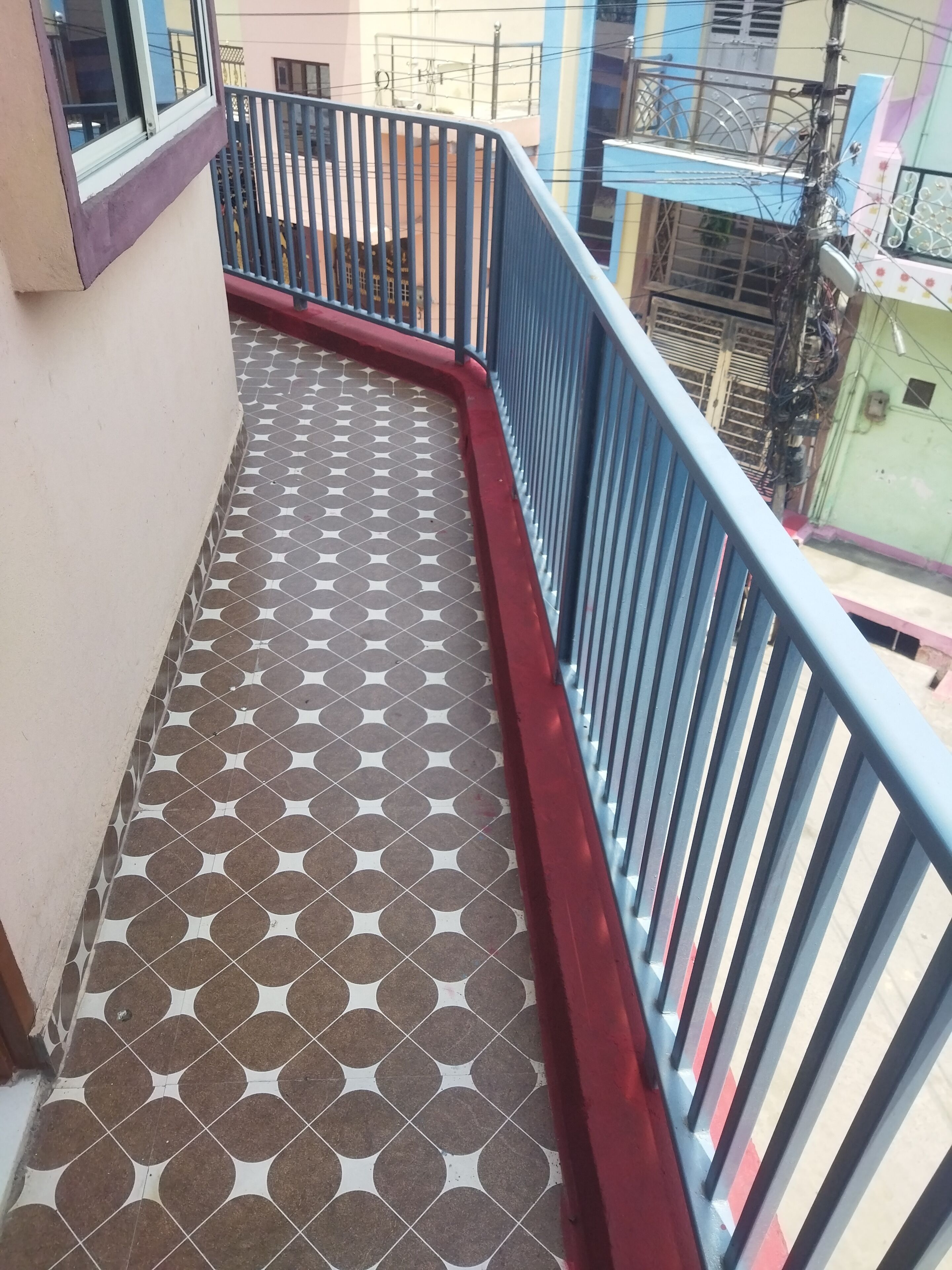 Hiên