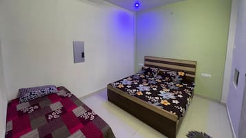 Family Room, 2 Bedrooms | Front of property