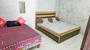Family Room, 2 Bedrooms | Bathroom