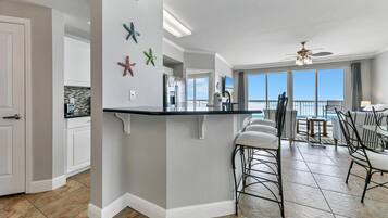 公寓客房, 多張床 (Celadon 909) | 住宿內部