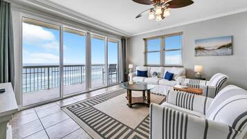 公寓客房, 多張床 (Celadon 909) | 起居區