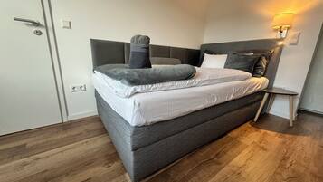 1 Schlafzimmer, Bügeleisen/Bügelbrett, kostenloses WLAN, Bettwäsche