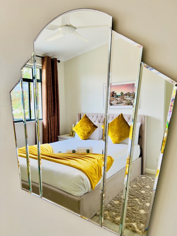 2 bedrooms, iron/ironing board, WiFi, bed sheets - 127 Platinum Peak ,Victoria Falls (Victoria Falls)