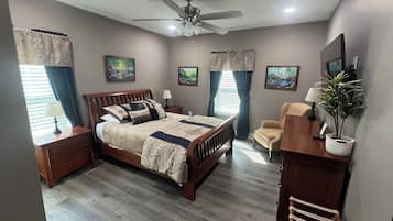 2 bedrooms, desk, iron/ironing board, free WiFi