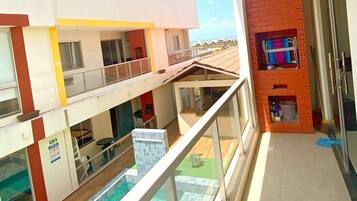 Apartamento básico, vista para a piscina | 1 quarto, Wi-Fi de cortesia