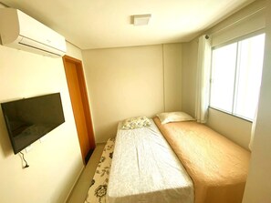 Apartament bàsic, vistes a la piscina | 1 dormitori i wifi gratuïta