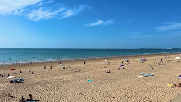 Vlak bij het strand