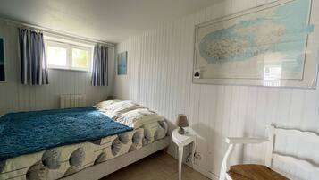 5 bedrooms, iron/ironing board, WiFi