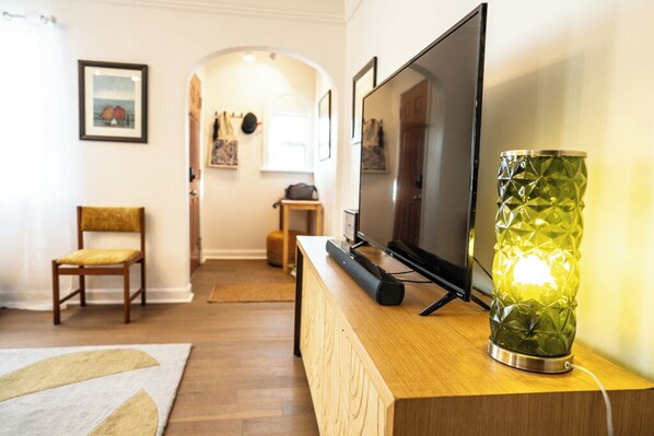 Interior - Curated Central Location LA (Los Angeles)