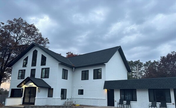 Front of property - The Nisswa Motel (Nisswa)