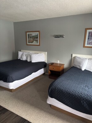 Basic Double Room, Patio - The Nisswa Motel (Nisswa)