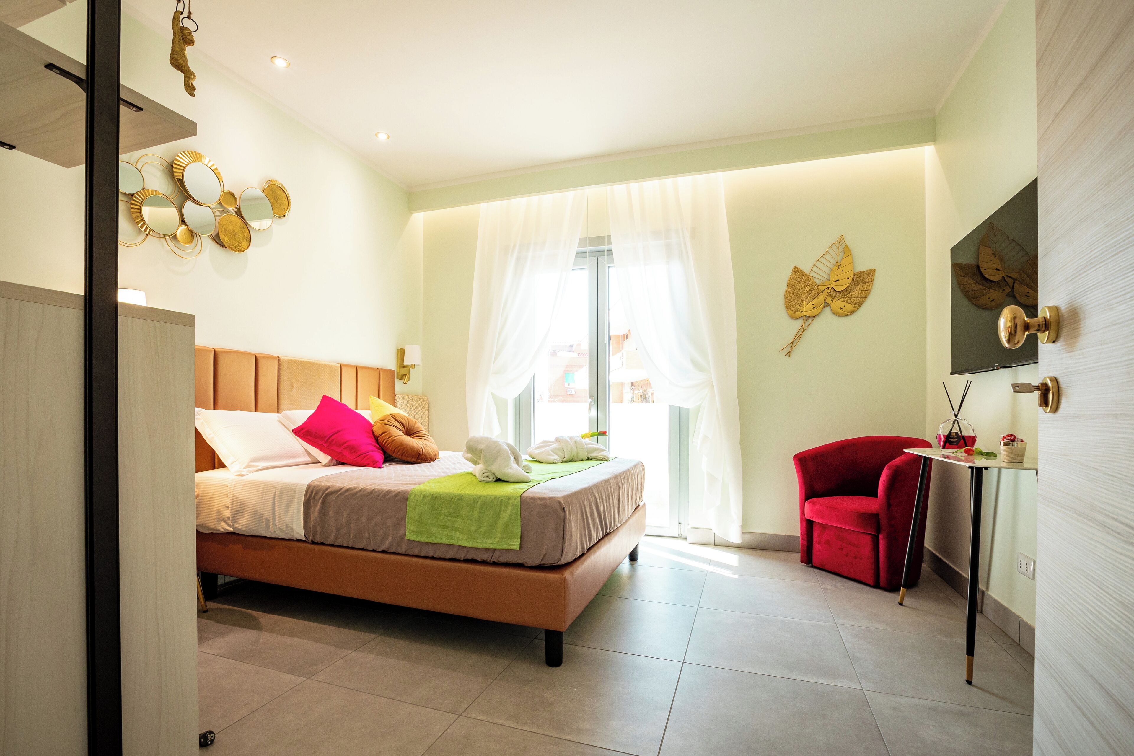 Classic Apartment | Laptop workspace, iron/ironing board, free WiFi